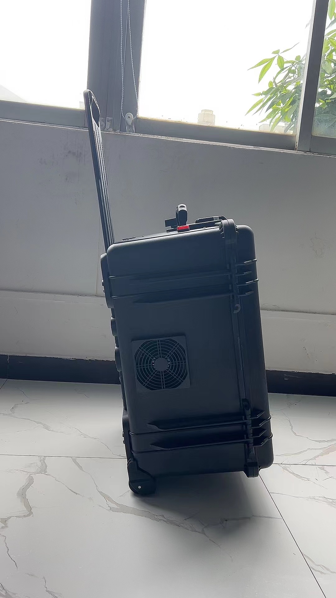 广州手拉箱型移动通信干扰器